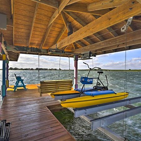 Waterfront Lake Placid Home With Dock And Fire Pit Extérieur photo