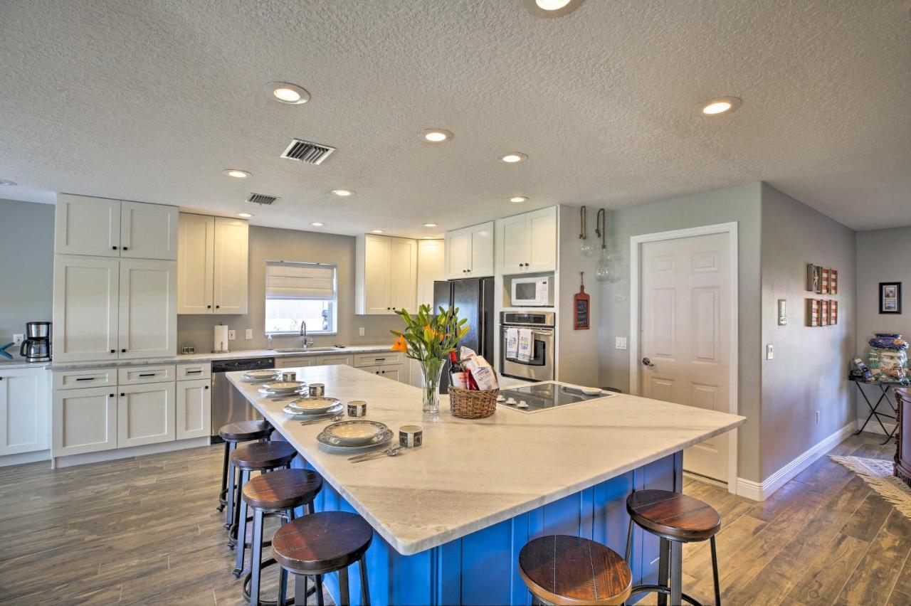 Waterfront Lake Placid Home With Dock And Fire Pit Extérieur photo